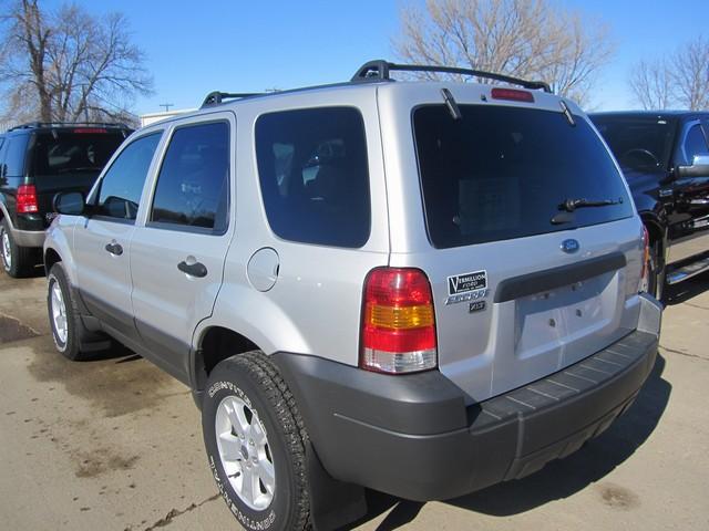 Ford Escape 2005 photo 4