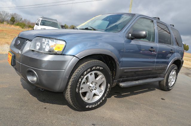 Ford Escape 2005 photo 3