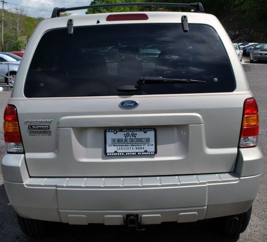 Ford Escape 2005 photo 2