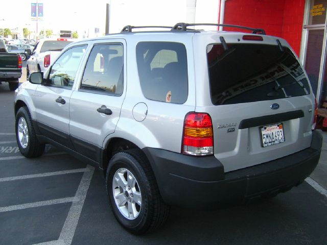 Ford Escape 2005 photo 12