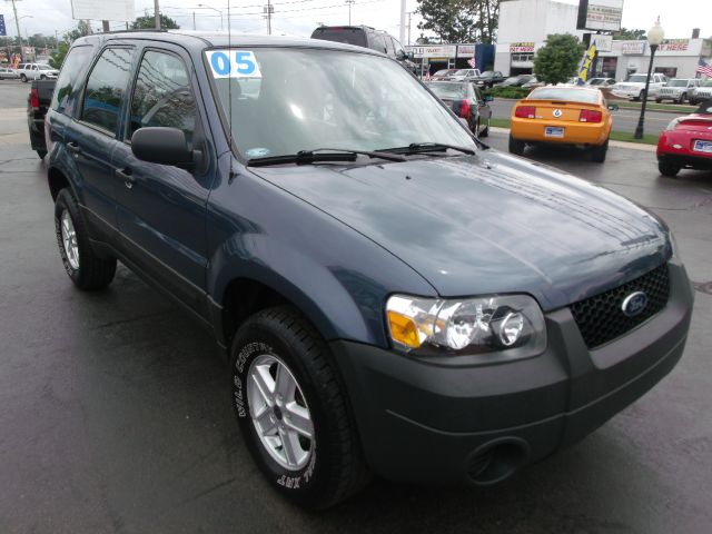 Ford Escape 2005 photo 10