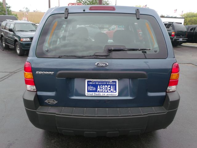 Ford Escape 2005 photo 11