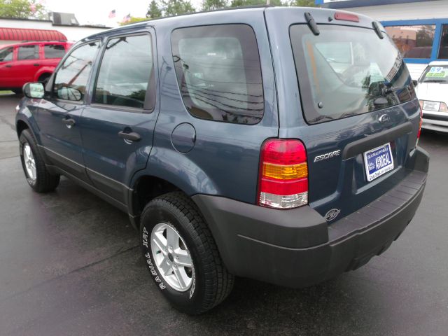 Ford Escape 2005 photo 13