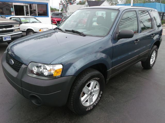 Ford Escape 2005 photo 16