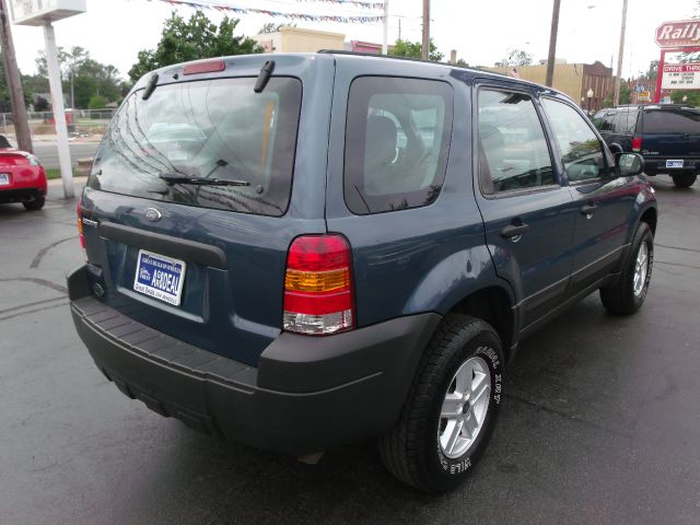 Ford Escape 2005 photo 9