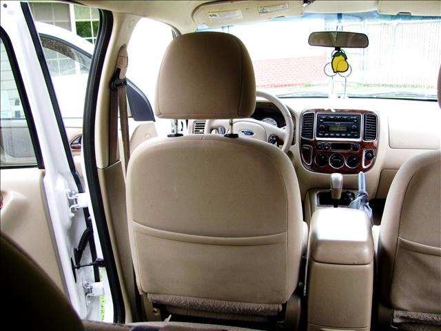 Ford Escape 2005 photo 4