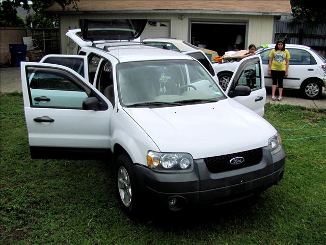 Ford Escape ESi Sport Utility