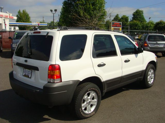 Ford Escape 2005 photo 3