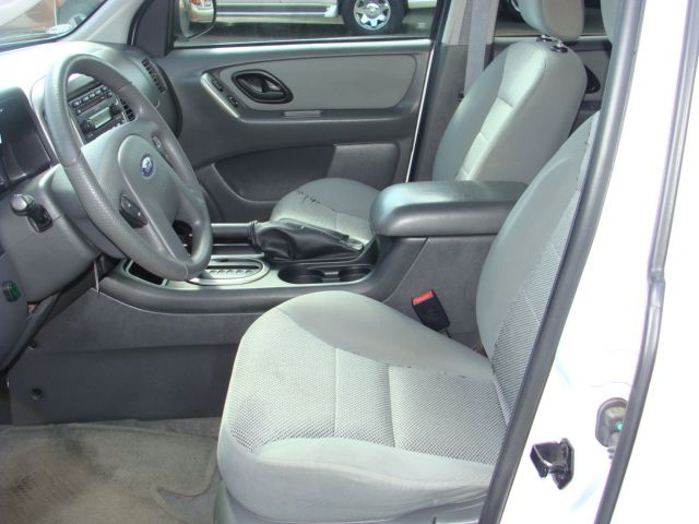 Ford Escape 2005 photo 4