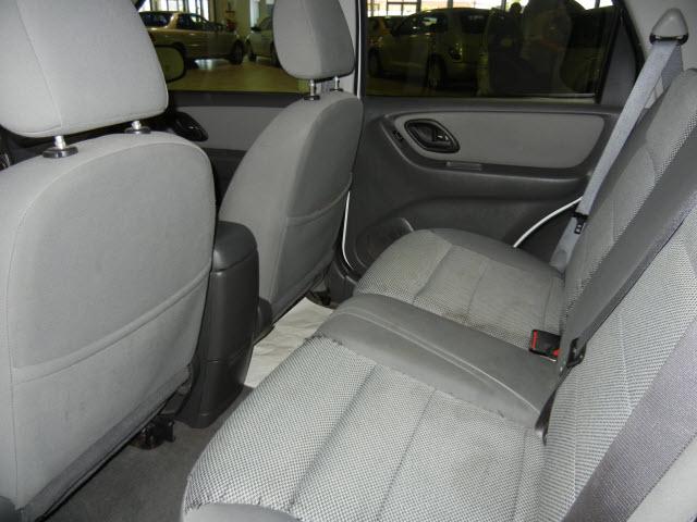 Ford Escape 2005 photo 4