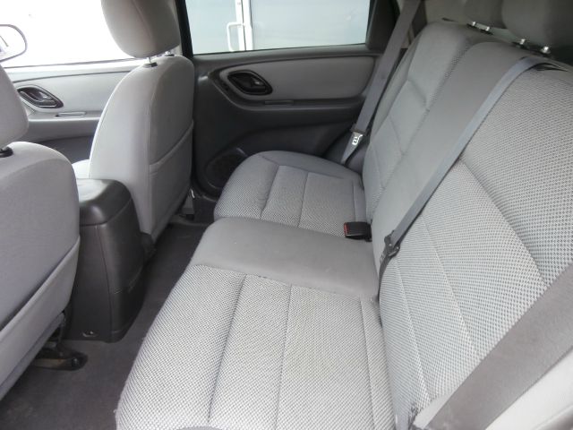 Ford Escape 2005 photo 3