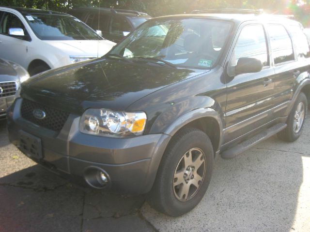 Ford Escape 2005 photo 1