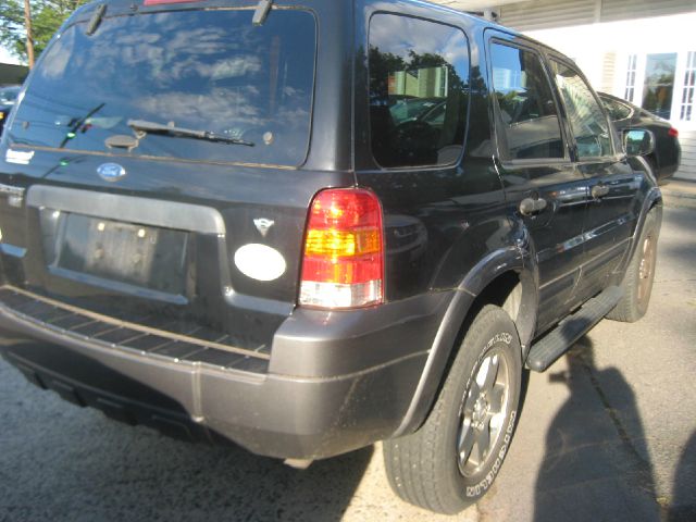 Ford Escape 2005 photo 3