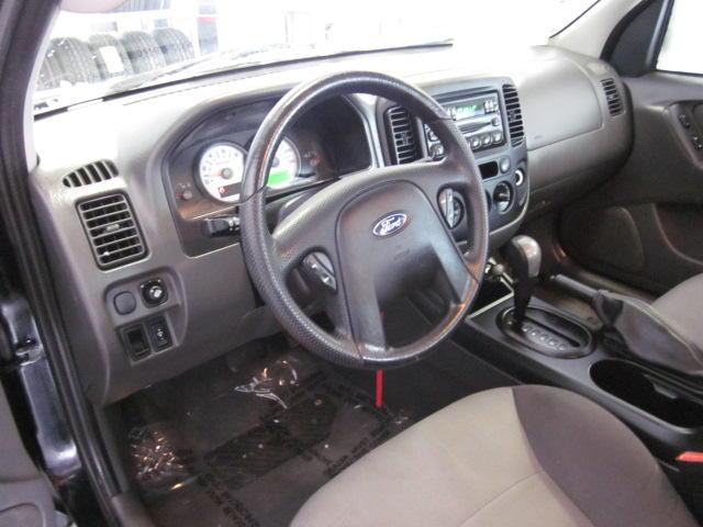 Ford Escape 2005 photo 4