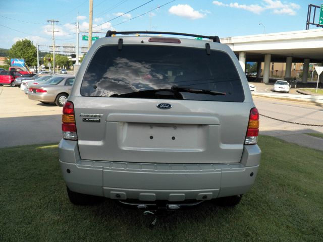 Ford Escape 2005 photo 12