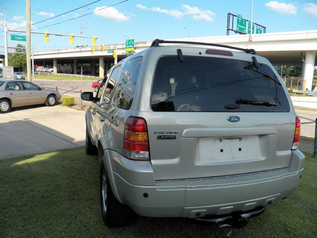 Ford Escape 2005 photo 19