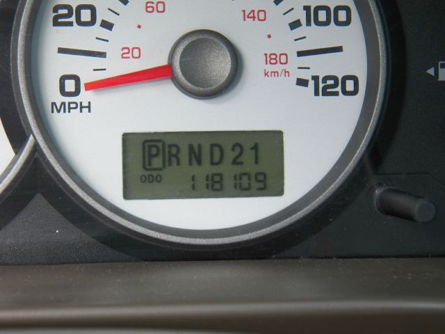 Ford Escape 2005 photo 21