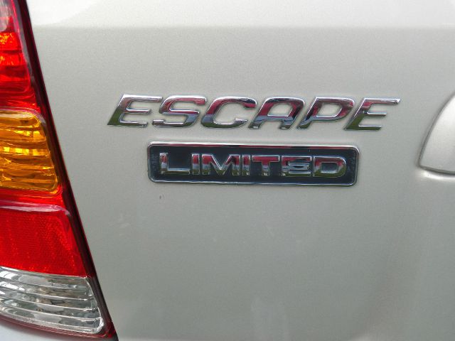 Ford Escape 2005 photo 7