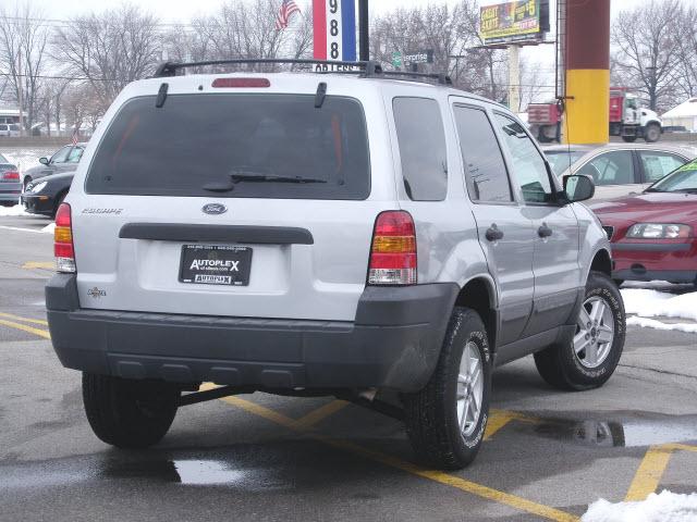 Ford Escape 2006 photo 2