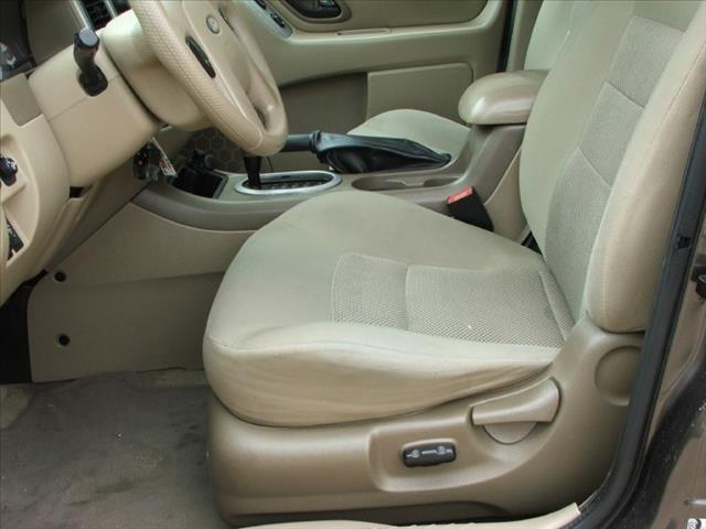 Ford Escape 2006 photo 11