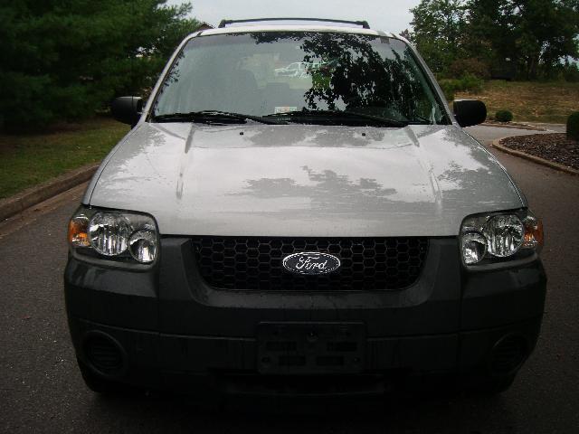 Ford Escape 4dr Sdn Premier 2WD SUV