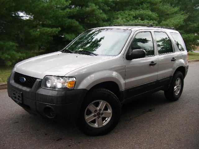 Ford Escape 2006 photo 2