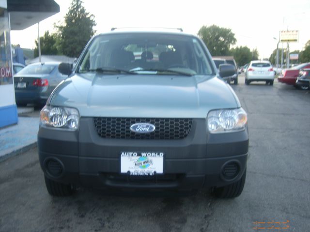 Ford Escape 2006 photo 3