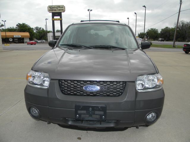 Ford Escape 2006 photo 1