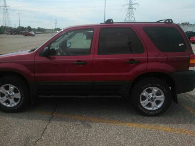 Ford Escape 2006 photo 2