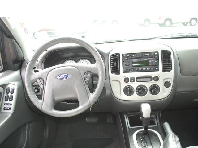 Ford Escape 2006 photo 3