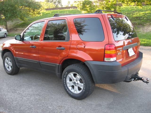 Ford Escape 2006 photo 2