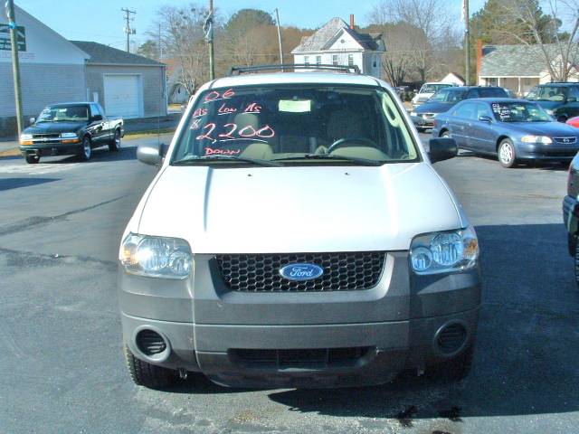 Ford Escape XLS Sport Utility