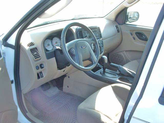 Ford Escape 2006 photo 2