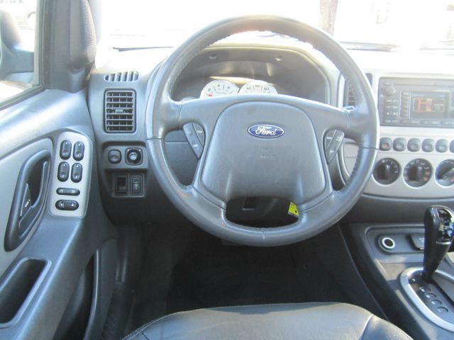 Ford Escape 2006 photo 1