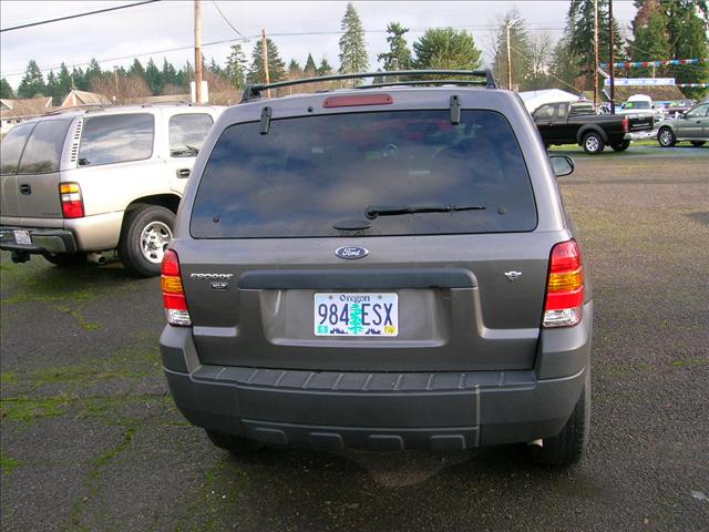 Ford Escape 2006 photo 2