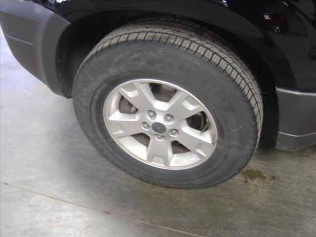 Ford Escape 2006 photo 3