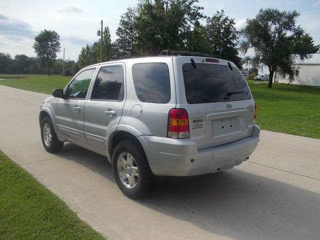 Ford Escape 2006 photo 1