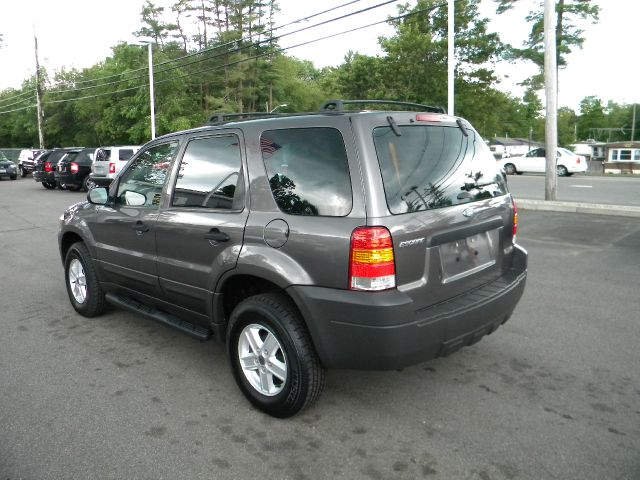 Ford Escape 2006 photo 3