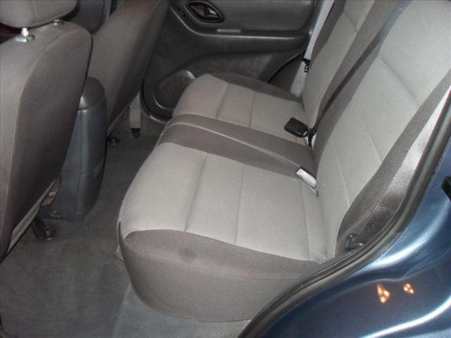 Ford Escape 2006 photo 2