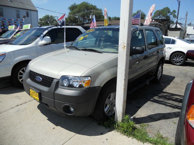 Ford Escape 2006 photo 2