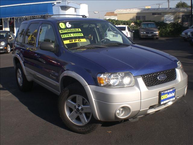 Ford Escape ESi Sport Utility