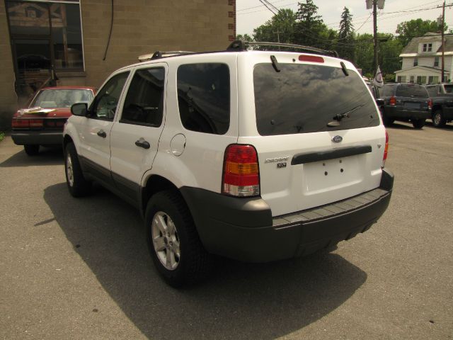 Ford Escape 2006 photo 2