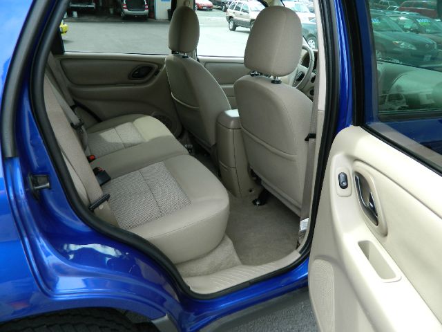 Ford Escape 2006 photo 1