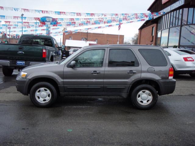 Ford Escape 2006 photo 2