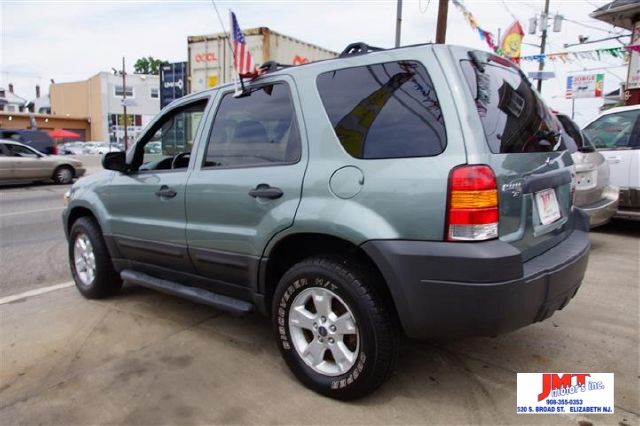 Ford Escape 2006 photo 1