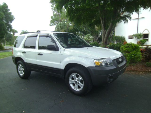 Ford Escape 2006 photo 3