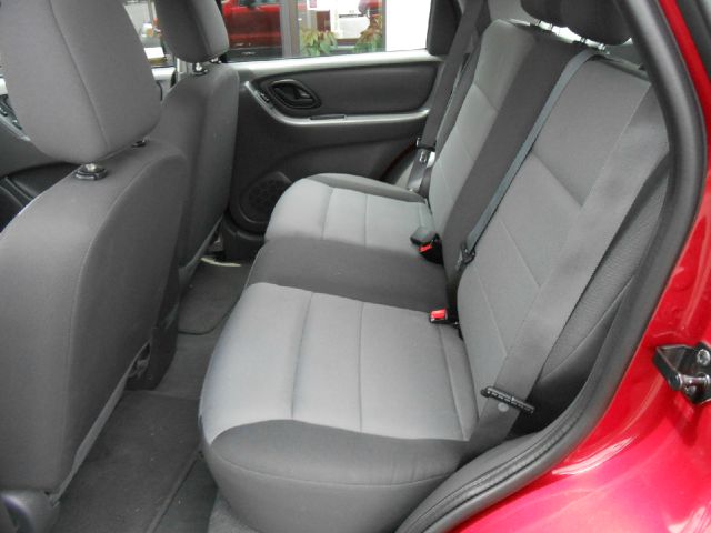 Ford Escape 2006 photo 1