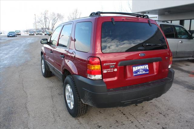 Ford Escape 2006 photo 2