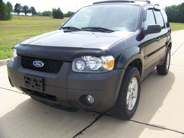 Ford Escape 2006 photo 2