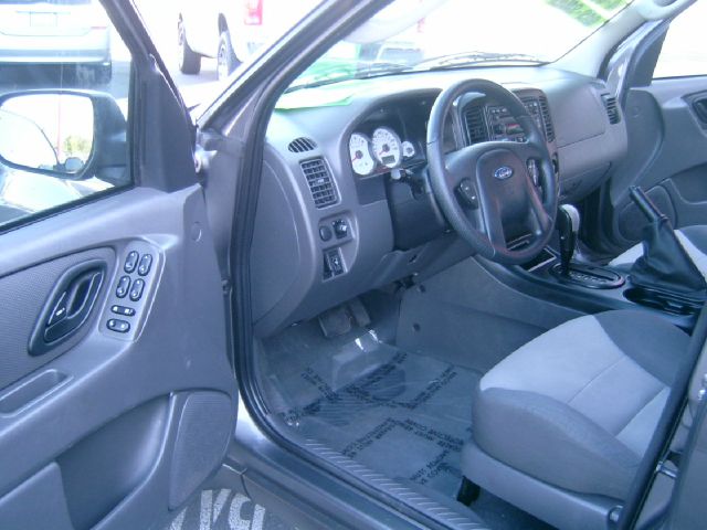 Ford Escape 2006 photo 15